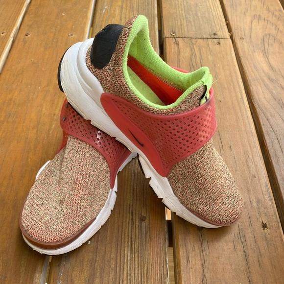 Nike Sock Dart SE Shoes Women’s Size 8 - Picture 4 of 4
